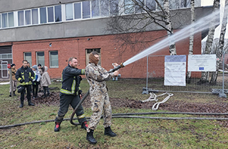 kegumaskola 2023 jaunsargi ugunsdzesibas macibas